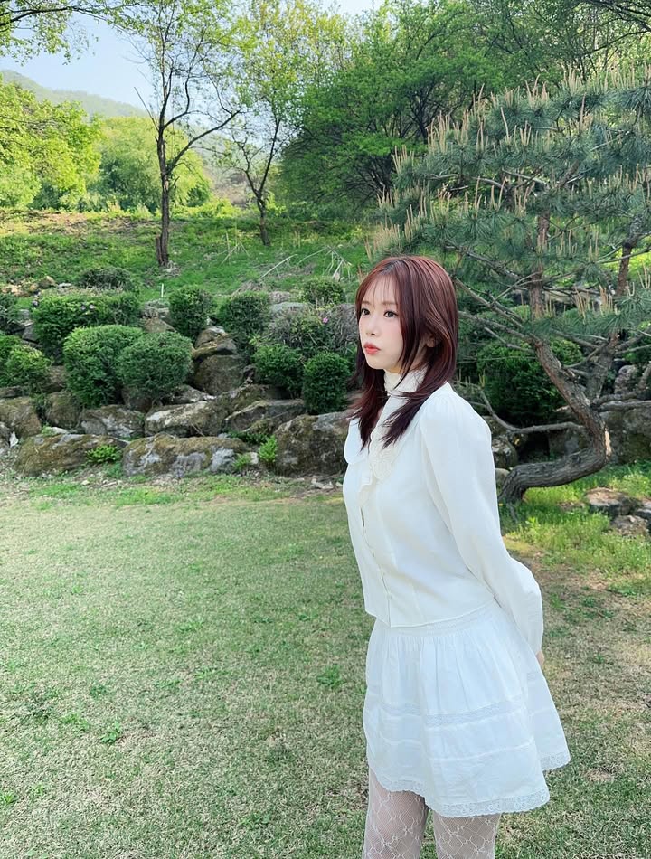 Dreamerverse's tweet photo. [#JiU] minjiu__u Instagram Güncellemesi: (2)

🌤️ #rabbits_daily 

#Dreamcatcher #드림캐쳐 #지유 https://t.co/v8kxkX6TDB