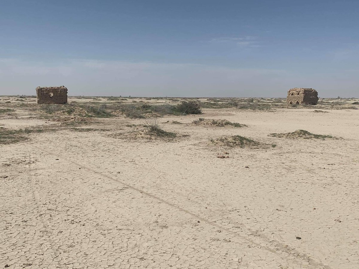 خاران  کے علاقے ماربند میں یہ آثار قدیمہ کی قدیم برسوں کی ان کہی تاریخ موجود ہے ،جو خاموشی میں ریزہ ریزہ ہورہا ہے ،اس قدیمی اور تاریخی ورثے کو محفوظ بنانے کی ضرورت ہے،واضح رہے کہ خاران کے مختلف علاقوں سمیت واشک کے تحصیل ماشکیل میں بھی کئی تاریخی اور قدیمی آثار قدیمہ موجود ہیں،