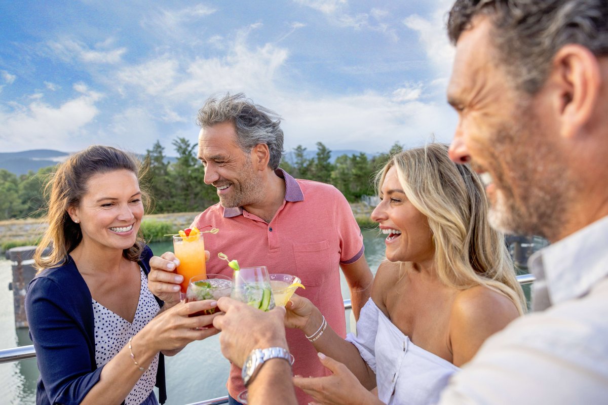 ExplorerNow's tweet image. Indulge in gourmet cuisine prepared by our talented culinary teams onboard our ships sourcing the freshest ingredients, transforming them into delicious, regionally inspired dishes.