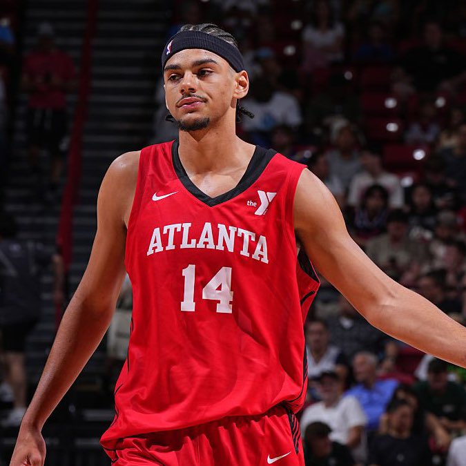 Nosso Rookie Asa Newell ontem contra o Suns:

18 PTS 
7-9 FG (78%)
4-5 3PT
11 REBS
1 BLK

Simplesmente sensacional. 

A maior dúvida pra ele era se ia conseguir desenvolver a bola de 3 e no segundo jogo ele já meteu 4-5 com uma mecânica linda

Steal do draft.