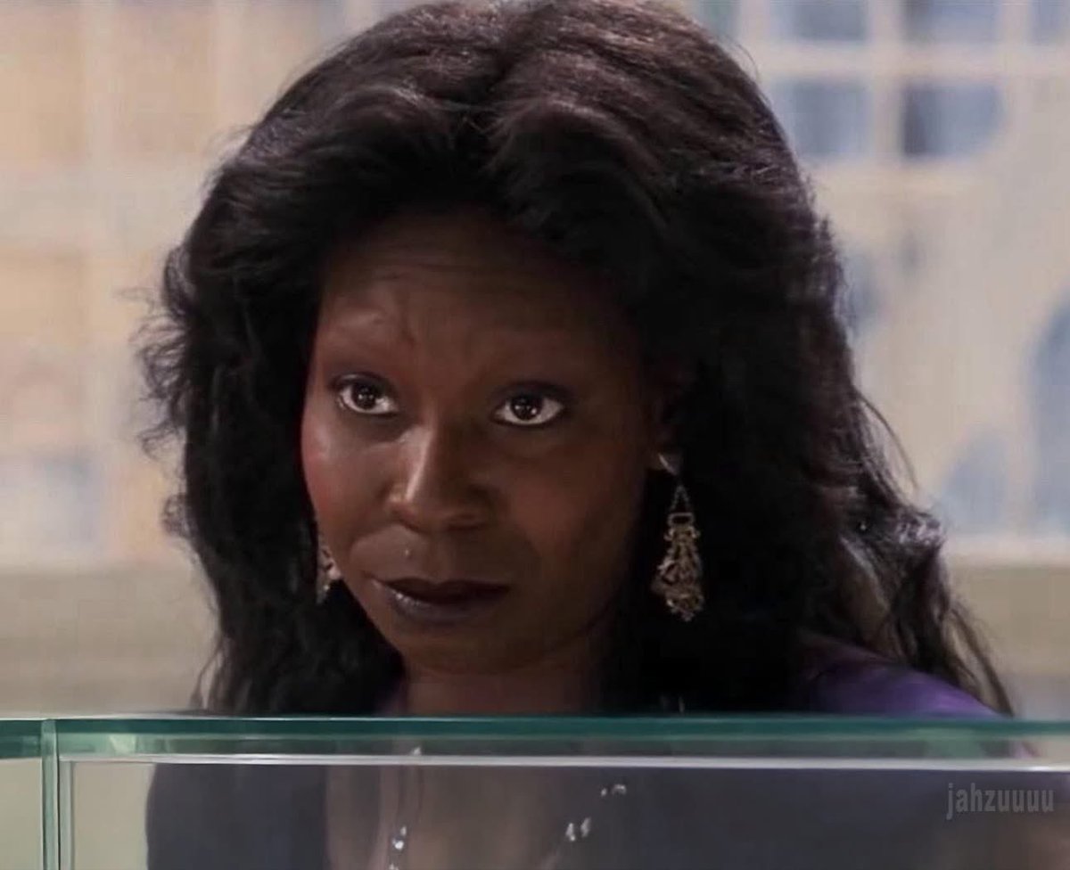 GravySauceCream's tweet image. me at chipotle watching the new hire struggle to roll my burrito
