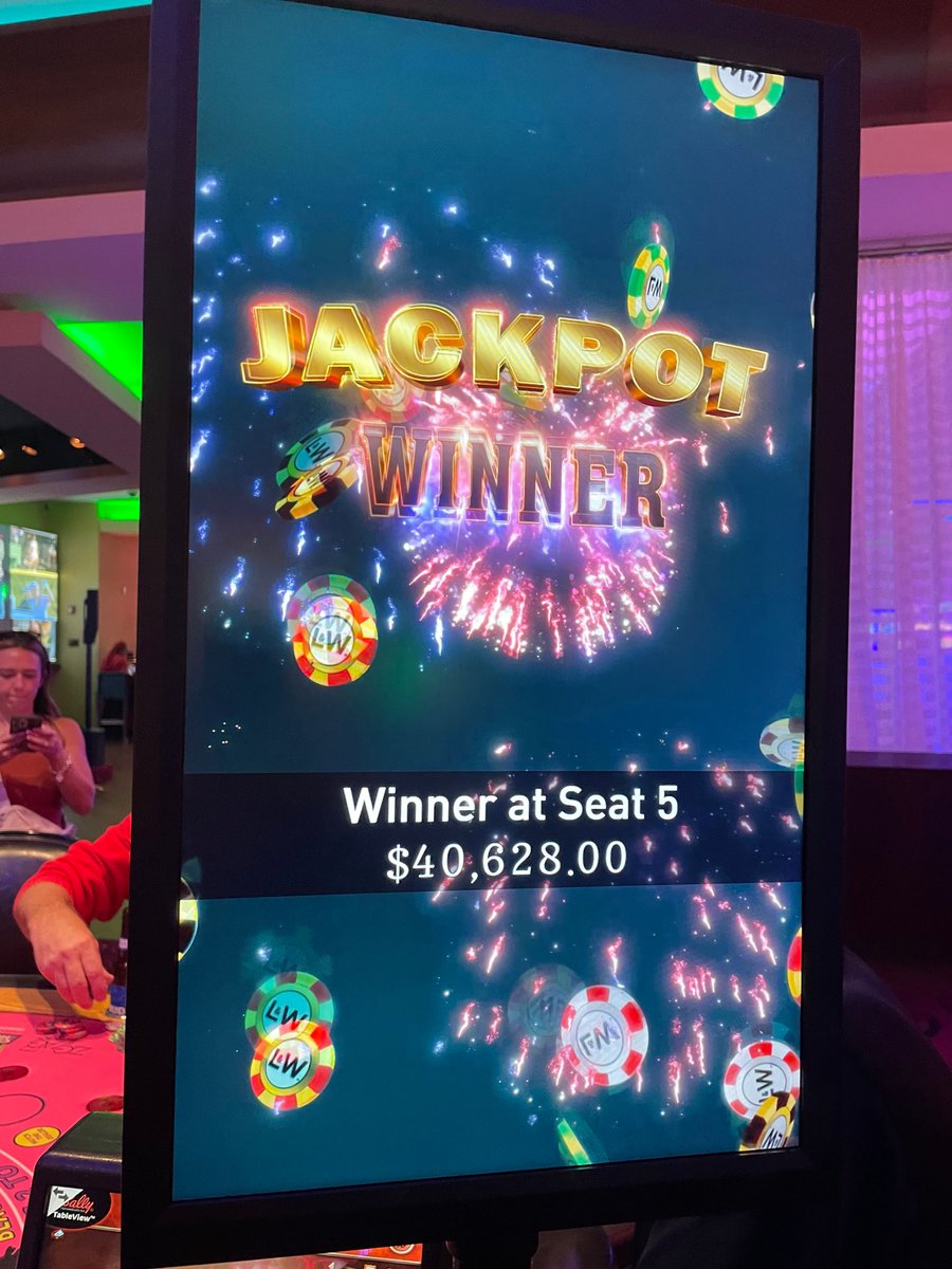 🎰JACKPOT ALERT 🎰💥Congratulations Pedro for hitting a Major Progressive jackpot of $40,628! #moreinparadise #jackpot #tablegames #blackjack