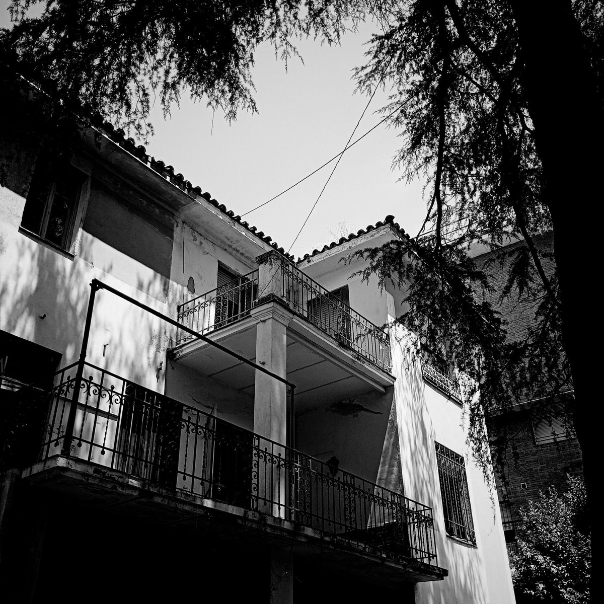 Lachurri's tweet image. Me quedé con la última entrada del último grupo y hoy he tenido la suerte de visitar la casa de Aleixandre y pisar el suelo que pisó Lorca #velintonia