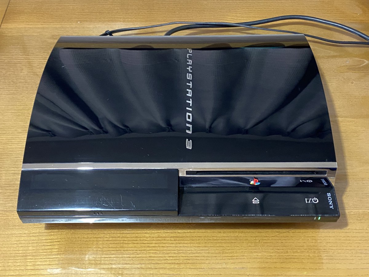 PS_Customize's tweet image. オークションにて、CECHA00のメンテナンス品を2点出品いたしました！

どちらも、プロードライザ交換やオーバーホール、内部ファンコンカスタム、CELL/RSX殻割り＆低電圧化を行っております。

・HDD 320GB（23,000円〜）
auctions.yahoo.co.jp/jp/auction/r11…

・HDD 60GB（18,000円〜）
auctions.yahoo.co.jp/jp/auction/g11…