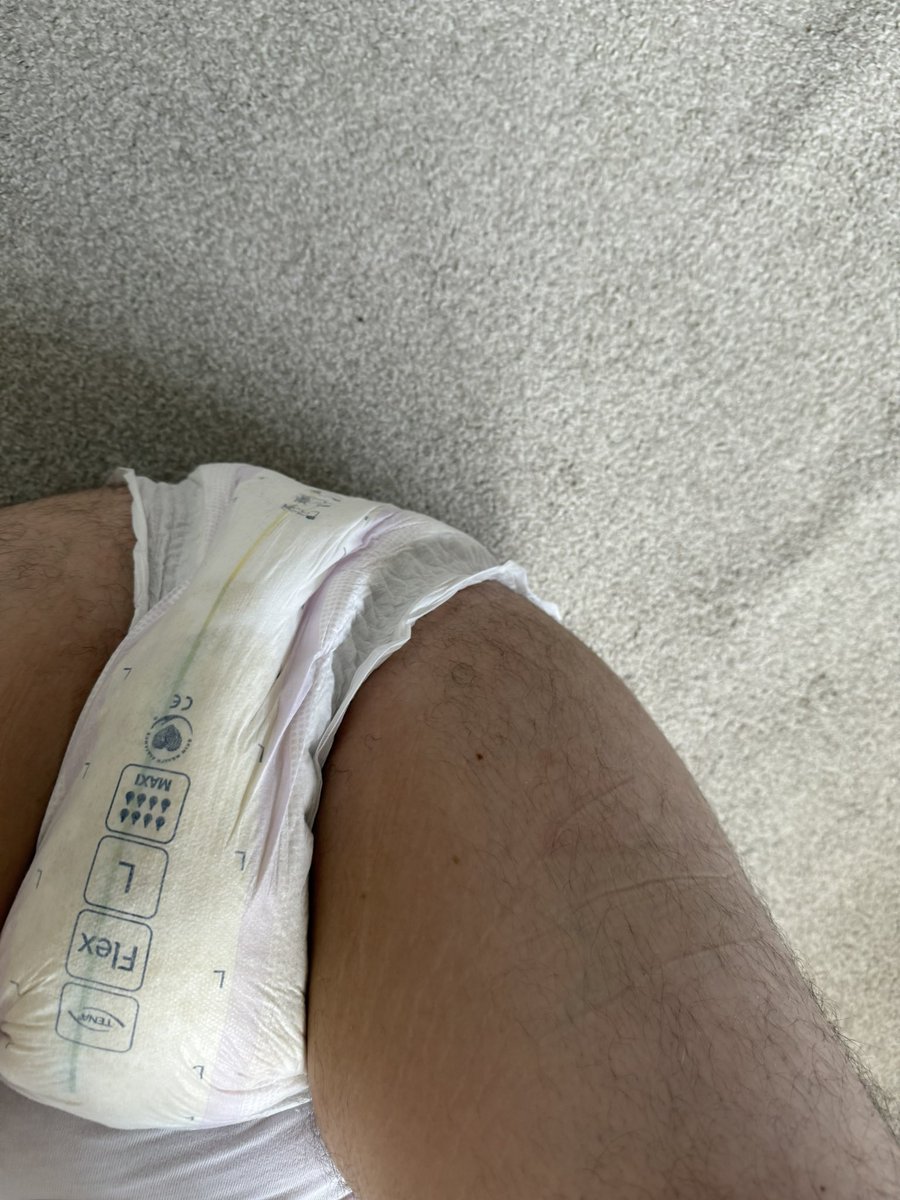 ineed2p1414's tweet photo. Having a comfy cozy Tena Flex afternoon..

#abdl #abdluk #abdlcommunity https://t.co/h01YX66ee2