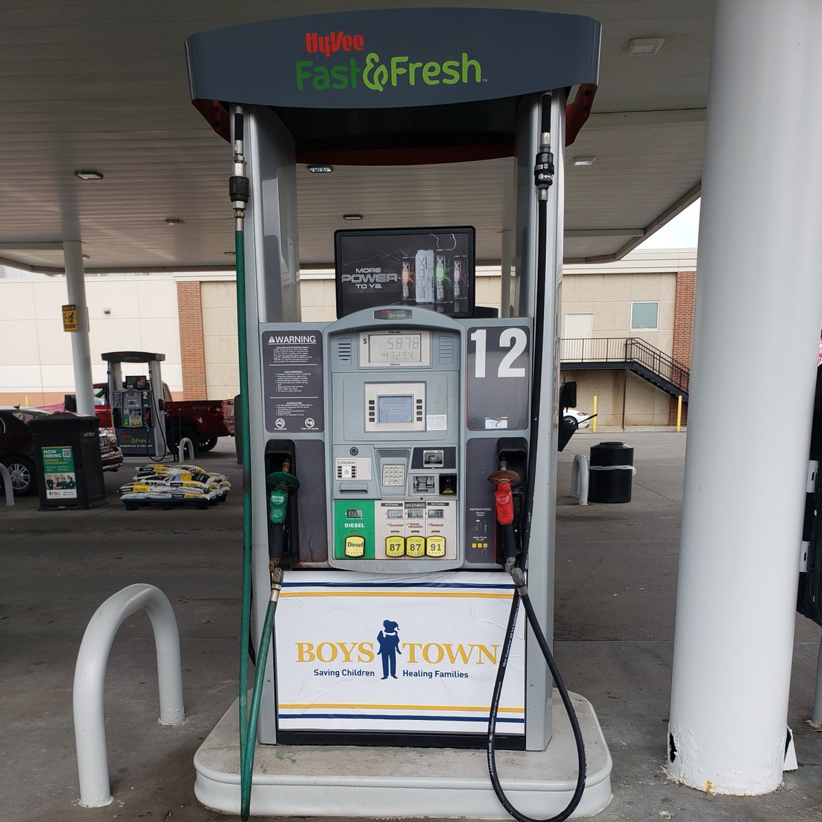 Our #Omaha followers can fuel up for a cause! Through Aug. 31, every gallon pumped at Pump #12 at the Hy-Vee on 132nd &amp; Dodge sends 1¢ to Boys Town.

Look for our logo and make every gallon count!
