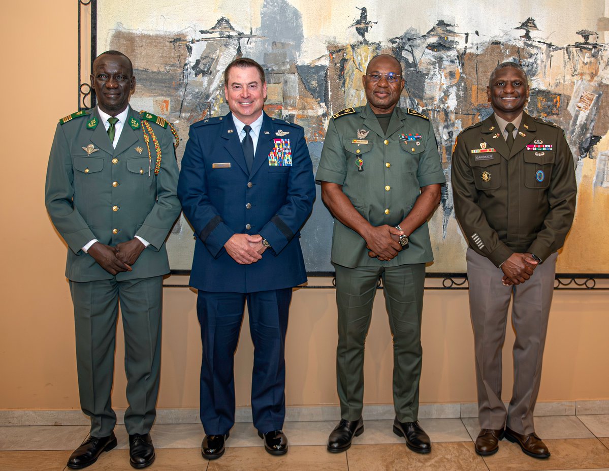 USAfricaCommand's tweet image. #AE2025 wraps with 28 nations, 80+ participants & a clear message: Stronger partnerships = stronger security. From cyber threats to misinformation, we face them best—together. AFRICOM remains committed to resilient, trusted digital cooperation. #CyberSecurity @USEmbassyBenin