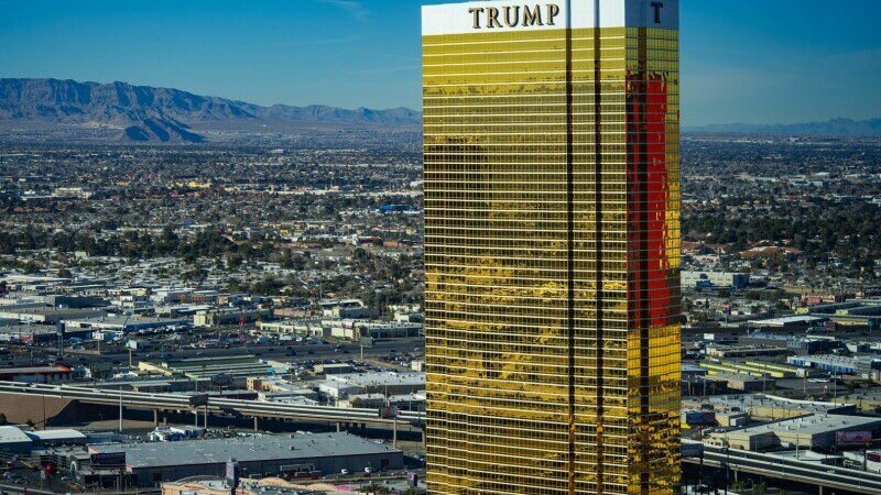 O veste de proporții zguduie piața imobiliară românească! Trump Organization, cunoscuta companie a familiei președintelui american Donald Trump, a anunțat oficial lansarea proiectului Trump Tower Bucharest, în colaborare cu dezvoltatorul local SDC Imobiliare. Proiectul, dezvăluit