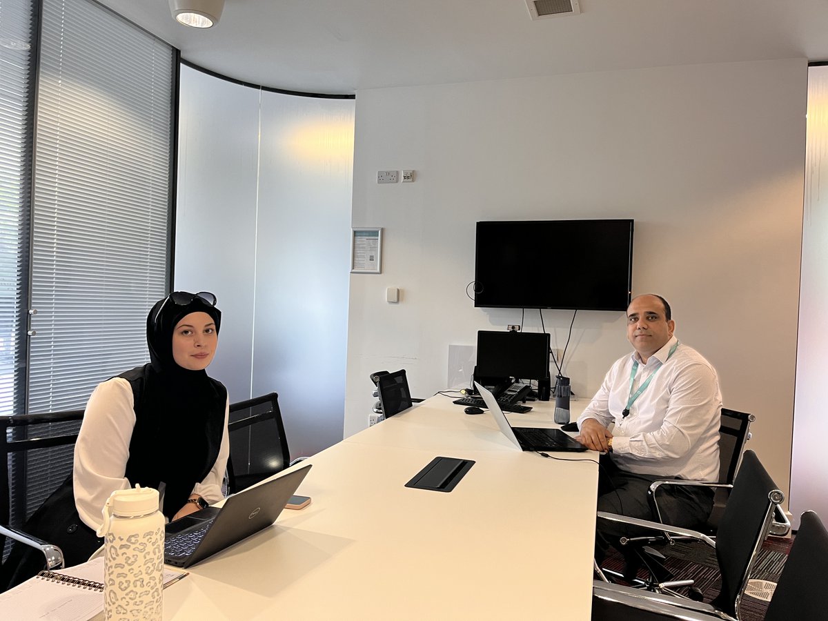 UELAdviceCentre's tweet image. Duncan Lewis Sessions at the Legal Advice Centre! π π
Today's session was supervised by Amina Yahoui from @DuncanLewis. Our QWE Trainee Ghaith Alrefai assisted two clients with Family law matters as part of his training.
@SBL_UEL
@UEL_News