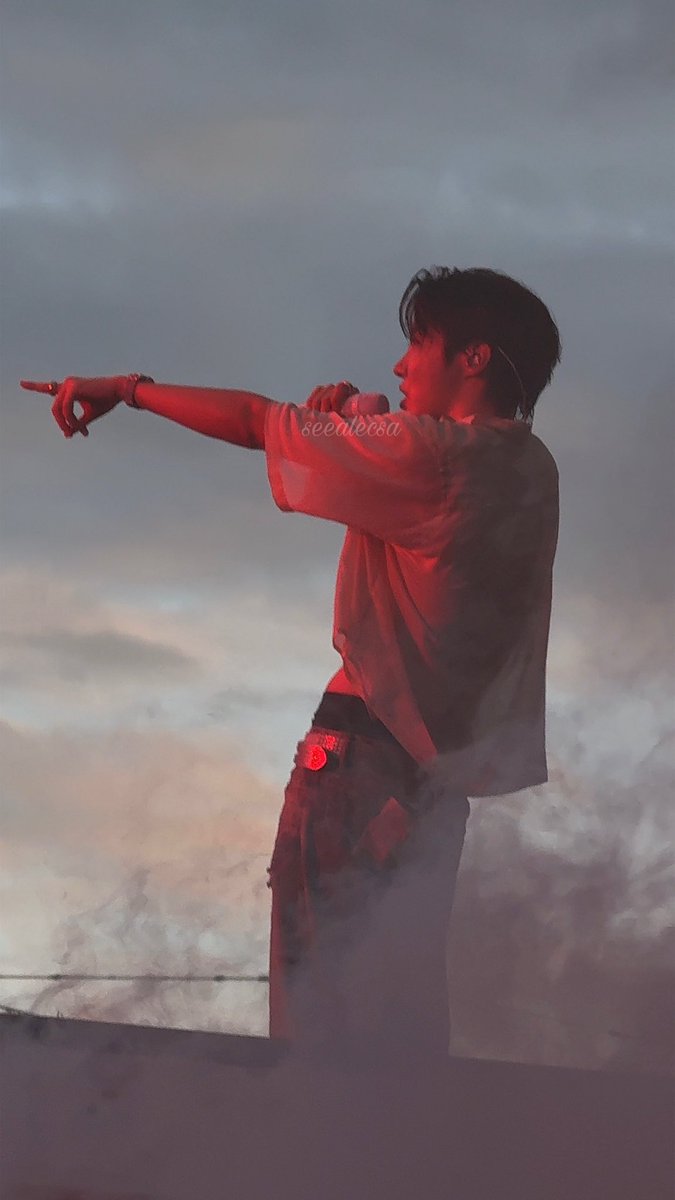 seealecsa's tweet image. wspaniałe widoki 
#오늘의제이홉 #제이홉 #jhope #BTS #방탄소년단 #HOBIPALOOZA #jhopeAtLollapalooza