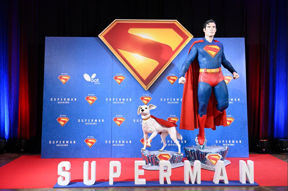 Del lunes 14 de julio al domingo 3 de agosto,
al hall de @CinemarkHoyts  Malvinas,las estatuas tamaño real de #Superman  y Krypto estaran para que puedas sacarte fotos junto a ellos!
Y de paso ves la peli. aca mi reseña marcelagodoyespectaculos.com/2025/07/10/sup…