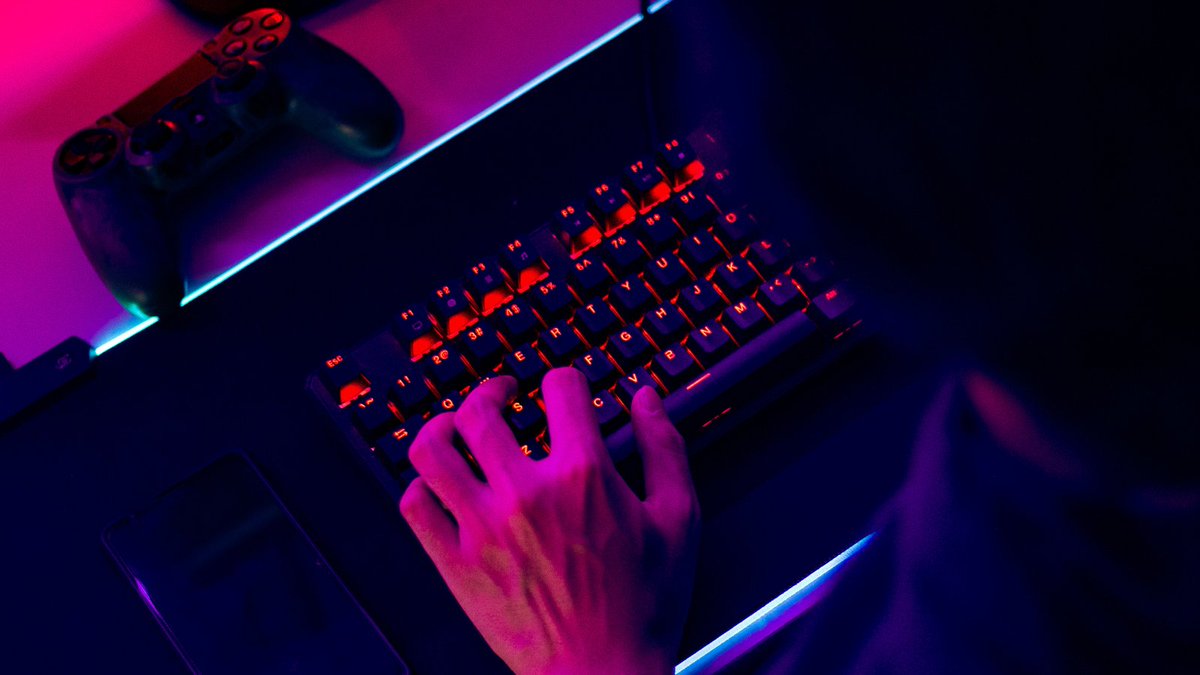 Valorant at the Esports World Cup lands in Riyadh, July 8–13.
16 teams start in GSL groups, then fight through single-elim playoffs.
Team Heretics dethroned Fnatic last year. Don’t miss the action!

#Valorant #EWC2025 #EsportsWorldCup