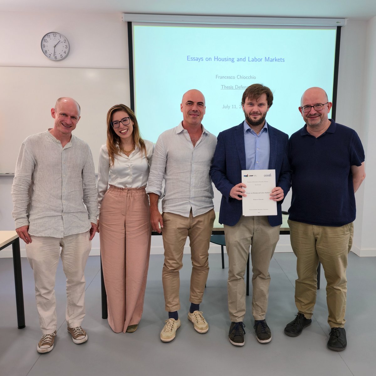 CEMFInews's tweet image. Congratulations to Francesco Chiocchio for successfully defending his Ph.D. thesis at CEMFI!. Thanks to Alexander Ludwig, Luisa Carrer and Matthias Kredler for serving in the Thesis Defense Committe and to Francesco’s advisor Nezih Guner @NezihGuner