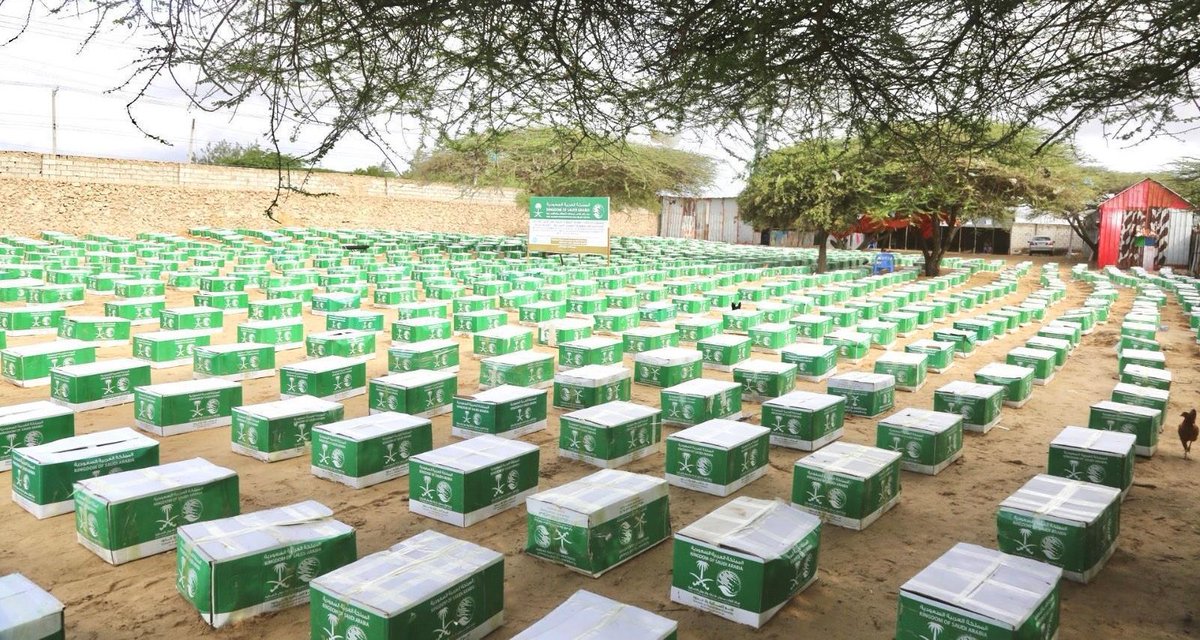 Kral Selman Yardım Merkezi, Somali’nin Orta Shabelle bölgesinde 1.200 gıda kolisi dağıttı. Yardımlardan 7.200 kişi faydalandı.
#الاذاعات_الدولية_السعودية
#suudiarabistan
#SaudiArabia