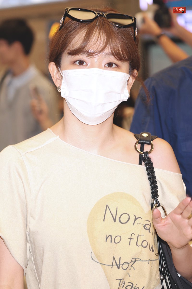 250714 #슬기 #Seulgi 입국 
슬기야 수고했어요
하이슬기 기다리께~