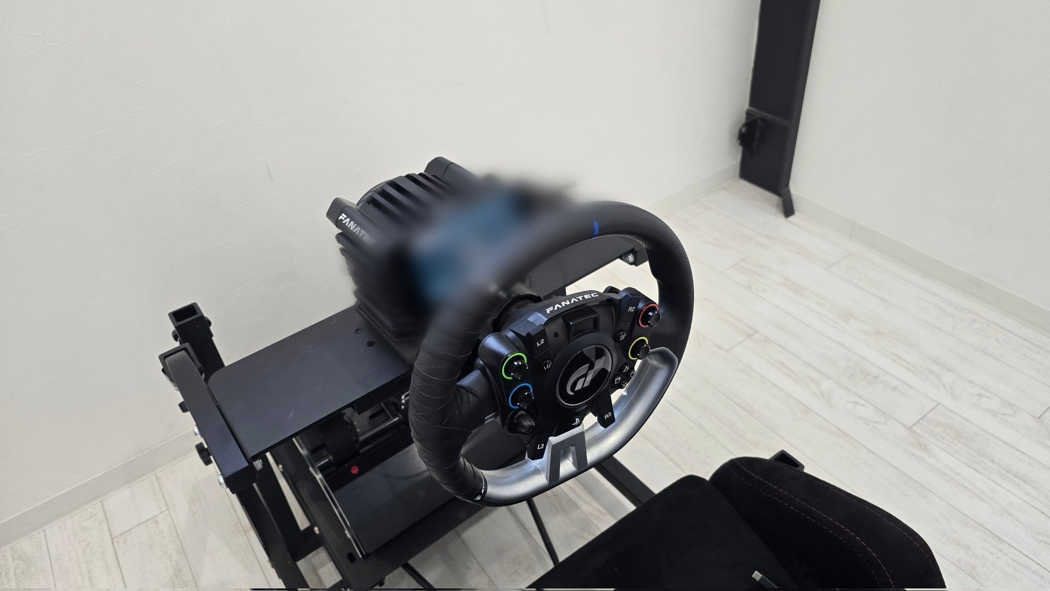 一式 ファナテックFANATEC レーシングシュミレーター ASCII.jp