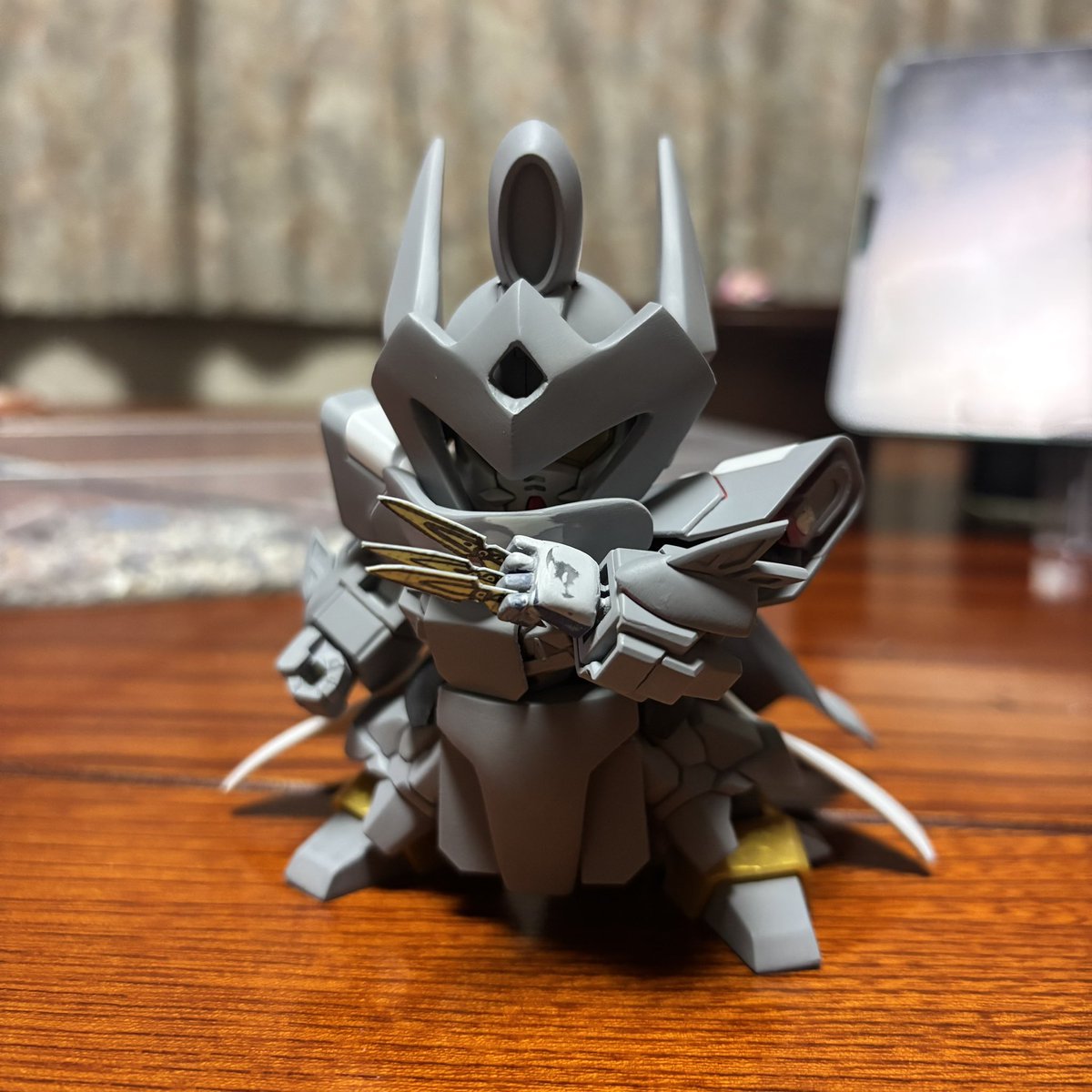 specII2057713's tweet image. こういうナイフの持ち方すきすき侍

 #SDガンダム