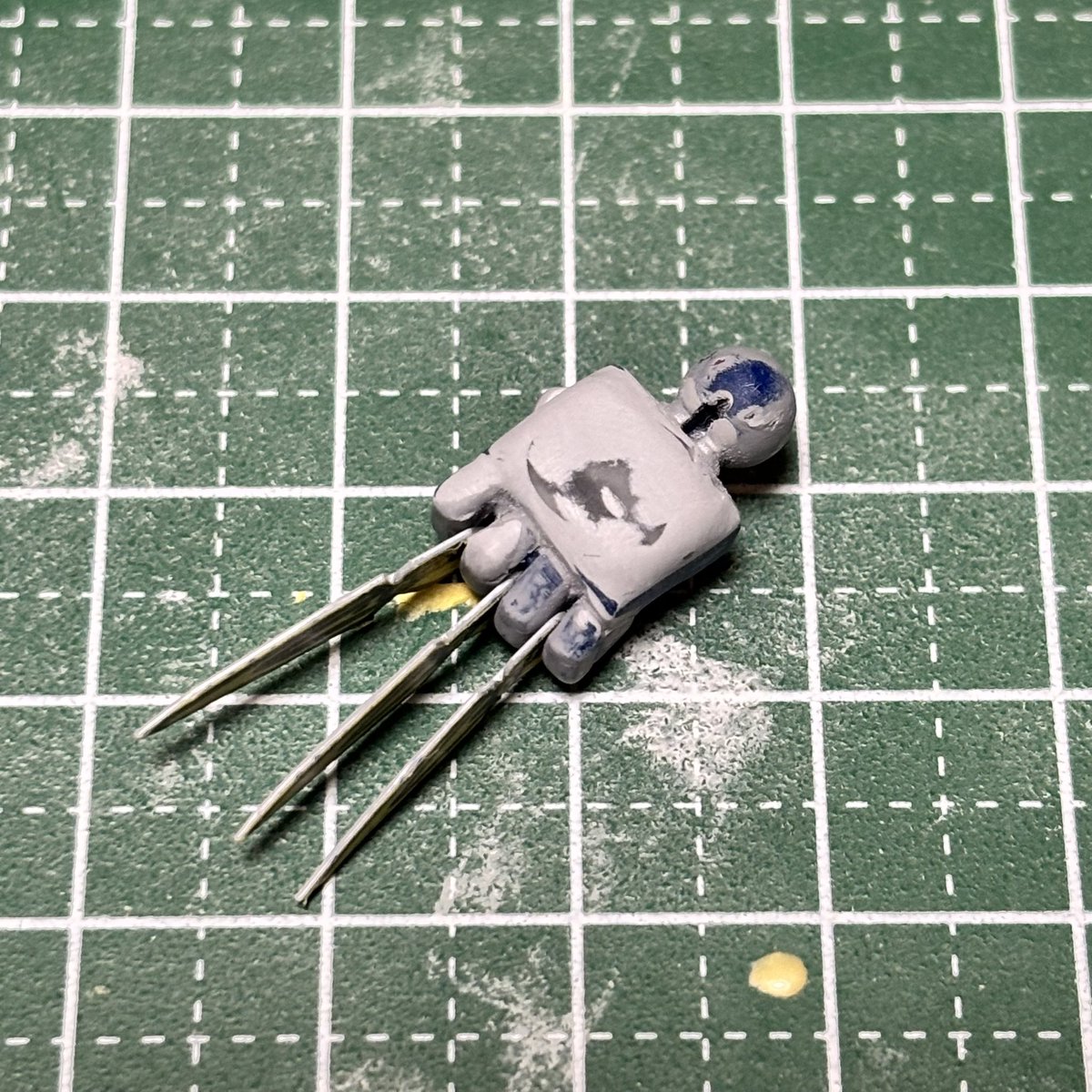 specII2057713's tweet image. こういうナイフの持ち方すきすき侍

 #SDガンダム