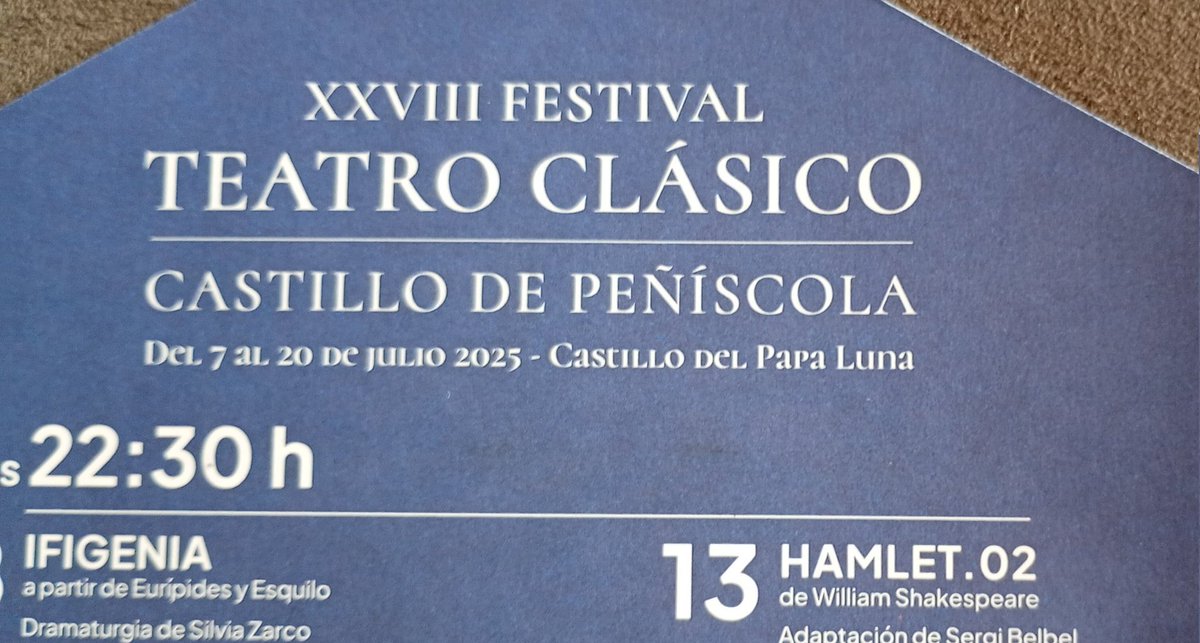 Maribel Sospedra (@gandariamaribel) on Twitter photo Espectacular <a href="/enriccambray/">Enric Cambray</a>, que anit va desplegar tots els recursos al Festival de Teatre Clàssic de #Peníscola. Un Hamlet 02 complex i ple de matisos. Genial <a href="/SergiBelbel/">Sergi Belbel</a> , com no podia ser d'altra manera.
Llàstima de cert públic que no sap què compra i destorba tot el temps. Espectacular <a href="/enriccambray/">Enric Cambray</a>, que anit va desplegar tots els recursos al Festival de Teatre Clàssic de #Peníscola. Un Hamlet 02 complex i ple de matisos. Genial <a href="/SergiBelbel/">Sergi Belbel</a> , com no podia ser d'altra manera.
Llàstima de cert públic que no sap què compra i destorba tot el temps.