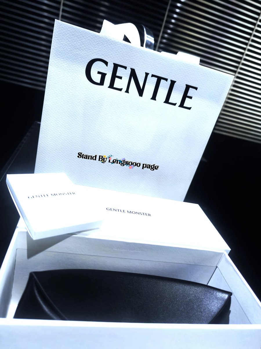 StandByLengso's tweet photo. "Yep, we win! 🤚
Leng wore the Gentle Monster LANG 01 sunglasses we gave as a birthday gift! 😎
Thank you so much, baby, for showing love to your Myanmar fans.
@Lengso_ 
#LengThanaphon" https://t.co/IMlZU7cH80