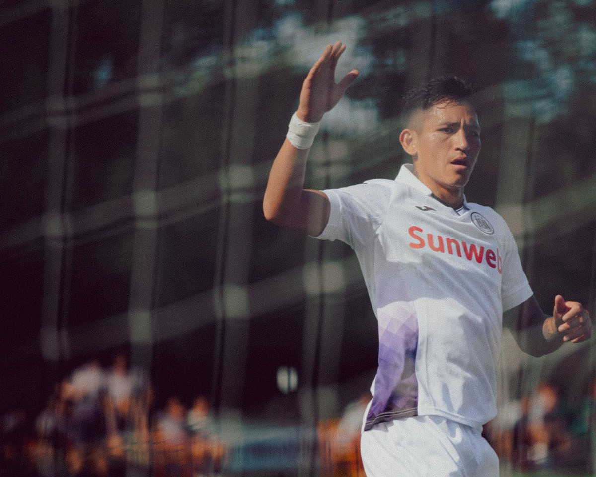 rscanderlecht's tweet photo. Strikers at work. 🟣⚪ #ANDDOR https://t.co/fhHm6IvtCJ