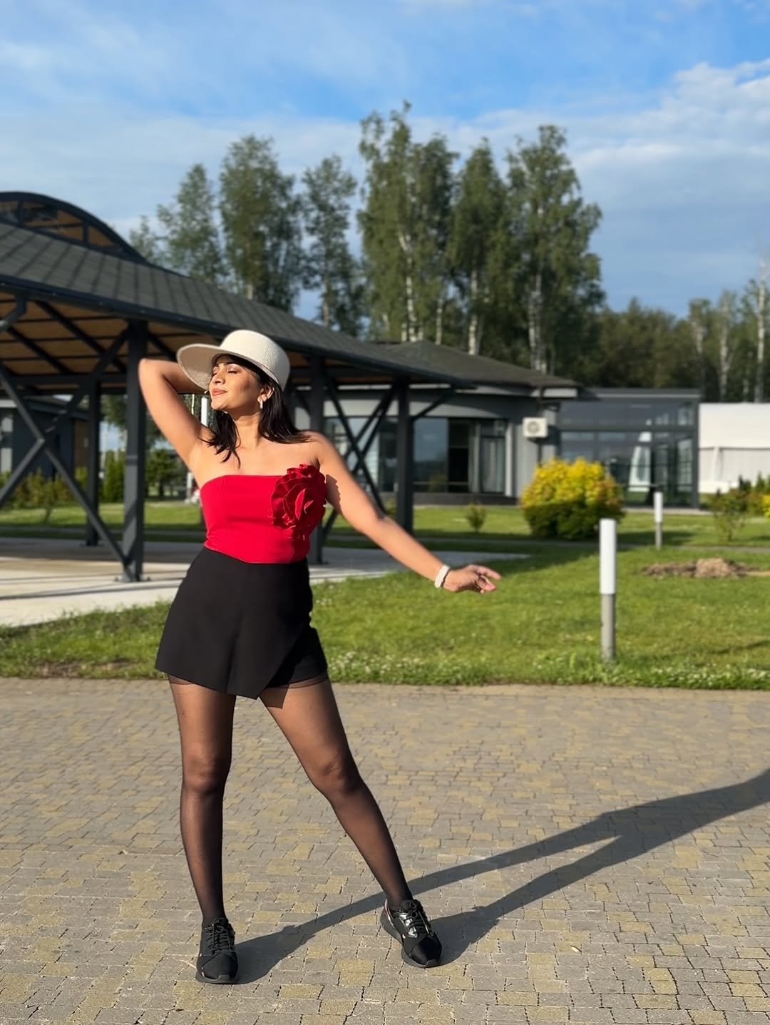 Gv0GRj_acAAXYTb?format=jpg&name=large