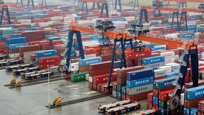 De Autoriteit Persoonsgegevens heeft een protocol goedgekeurd dat (lucht)havens en andere gevoelige logistieke locaties de mogelijkheid biedt om personen te weigeren die eerder betrokken waren bij (drugs)criminaliteit. TLN verwelkomt deze nieuwe stap.

➡️tln.nl/actueel/ap-keu…