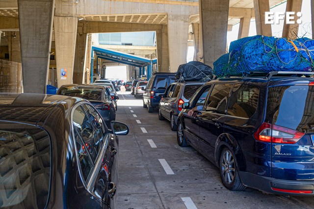 SevillaEfe's tweet image. La Operación Paso del Estrecho (OPE) roza los 600.000 pasajeros embarcados, un 8,1 por ciento más que en 2024, con destino al norte de África en los nueve puertos españoles implicados en el dispositivo @policia