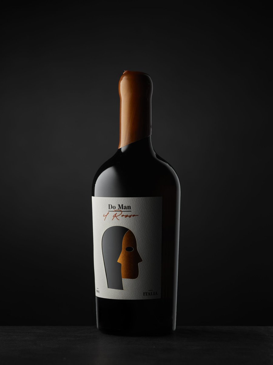 packagings's tweet image. Using #lasercut techniques, the stylized dual-face silhouette plays with #Gestalt principles, revealing the #wine itself as the soul behind the mask.

packagingoftheworld.com/2025/07/do-man…

#labeldesign by killeridea
