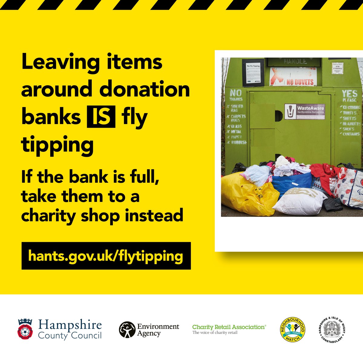RecycleHants's tweet image. 🚫 Leaving items next to donation banks = fly-tipping.
If it’s full, take it home or find another drop-off point.
🗑️ Your waste, your responsibility.
🔗 hants.gov.uk/wasteandrecycl…
#SCRAPflytipping #HampshireRecycles