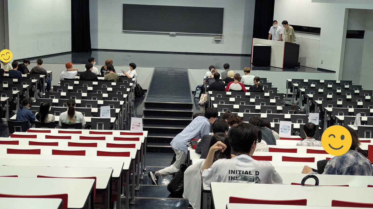 hal_nagoya's tweet image. 【入学相談室のそっとひとこと #2】
今日は学生たちと一緒に今週土曜日に行う体験入学の準備をしています!当日みなさんの参加お待ちしてま~す♪