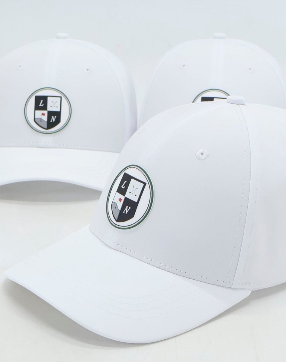 LinksNation's tweet image. It's Open Championship week. That means it's time for a GIVEAWAY!!!!!!!! 🚨🚨🚨🚨🚨🚨🚨🚨🚨🚨🚨🚨🚨🚨
Just Retweet, Follow us and @PayntrGolf for a chance win a pair of the latest @JDayGolf inspired links kicks (and some LinksNation swag). Winner announced after the Claret Jug…
