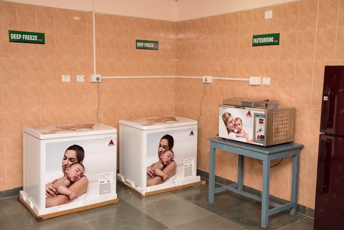OfficialJipmer's tweet image. 🎉 JIPMER’s Human Milk Bank Amudham Thaipaal Maiyam marks 9 yrs of saving lives! Now collecting 1000ml/day, serving 20+ babies/day.
💖 Thank you, donor moms & NICU heroes!
🍼 Every drop counts.
#JIPMER #HumanMilkBank #BreastMilkDonation #Puducherry