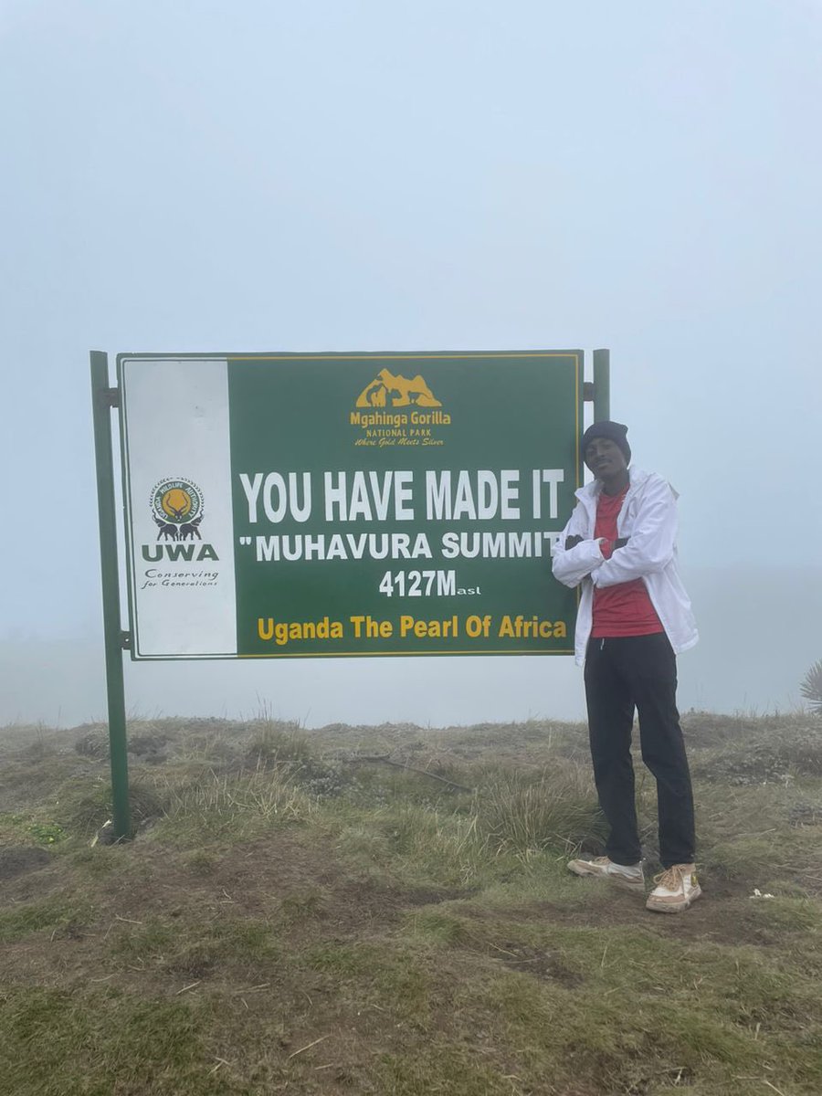 Jordn_mu's tweet image. SUMMIT!
Mt. Muhabura (4,127m asl) was no joke but I conquered it.
5 hours from the foothills to the clouds, the views made every hard step, sweat and grit worth it.
Legs are tired. The heart is full.
