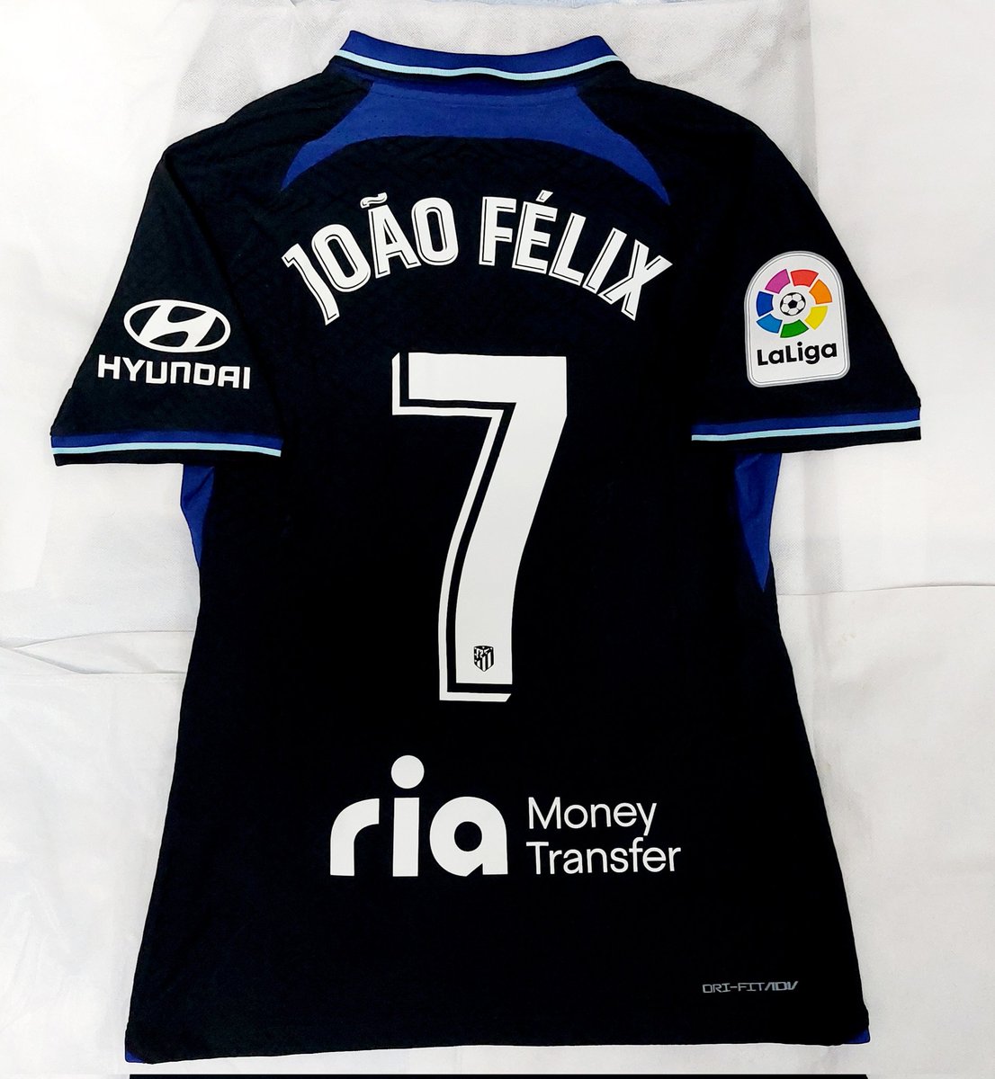 kunma9's tweet photo. Atlético de Madrid
☑️22-23 Away kit 選手支給
☑️La Liga ラ・リーガ
☑️フルパッチ
☑️ジョアンフェリックス
☑️希少
フルマーキングをお願いしました
毎回素晴らしい仕上がりです✨
@Moco_Football6
#Atlético
#AtleticoMadrid
#アトレティコ
#支給
#playerissue
#joaofelix
全てのアトレティに https://t.co/HXHo1YF1RW
