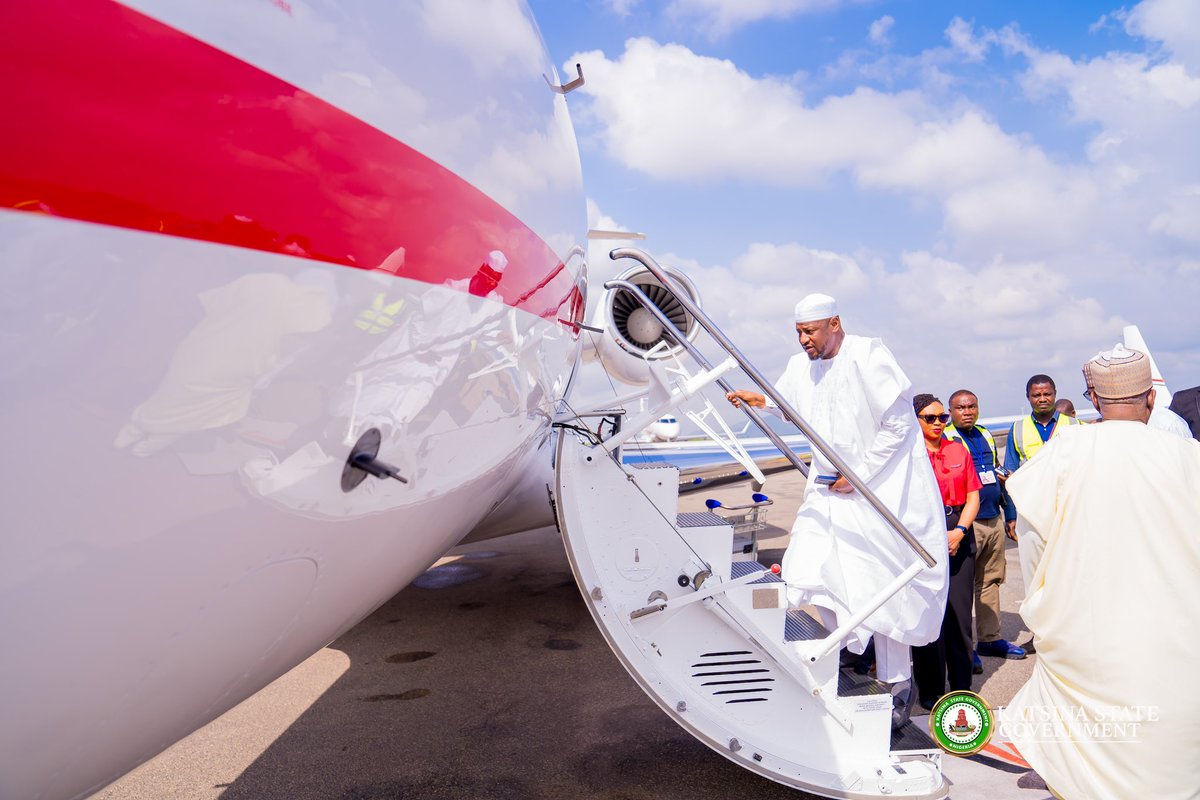 Isah Miqdad (@miqdad_jnr) on Twitter photo Shortly after arrival from the United Kingdom in the early hours of Monday, His Excellency <a href="/dikko_radda/">Dikko Umaru Radda, Ph.D. CON.</a> boarded a plane to Katsina for the burial preparation of late President Muhammadu Buhari. Shortly after arrival from the United Kingdom in the early hours of Monday, His Excellency <a href="/dikko_radda/">Dikko Umaru Radda, Ph.D. CON.</a> boarded a plane to Katsina for the burial preparation of late President Muhammadu Buhari.