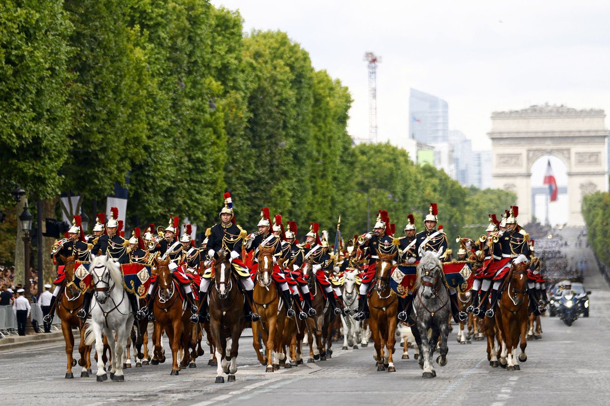robertfsiegmund's tweet image. A Happy 14th July to my French friends and business partners! Joyeux 14 Juillet! Vive la France! #14Juillet #ViveLaFrance