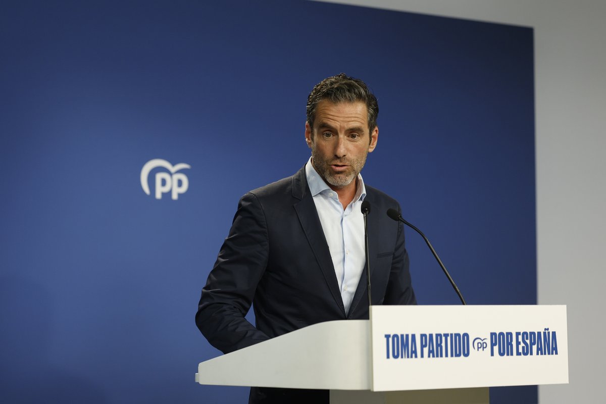 🔴 ÚLTIMA HORA | El portavoz del PP, Borja Sémper, anuncia que tiene cáncer social.elpais.com/v4lw92

📷 EFE/ Mariscal