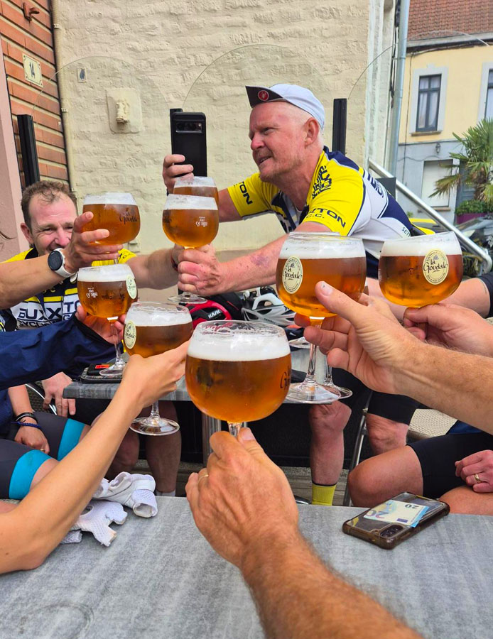 PatsTeamSpirit's tweet photo. An EPIC ride with the Buxton Cycling Club Massive covering the first 3 stages of Tour De France 5th - 7th of July. Emotions riding high as this was on my bucket list and to do it with such great friends is very special. Thank you team for a memorable weekend 🚲🚲🚲 https://t.co/427ptjzmVK