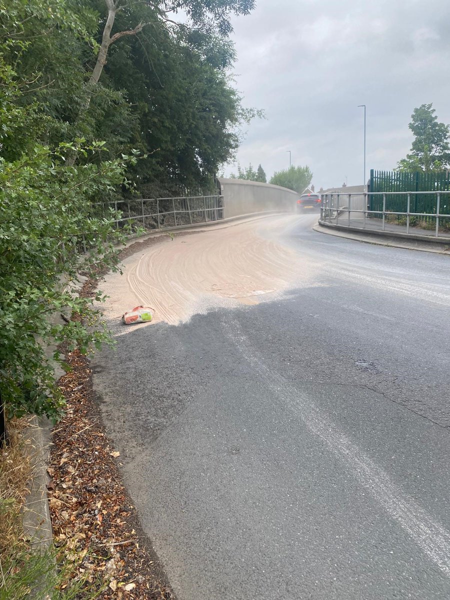 Clean Leeds tweet media