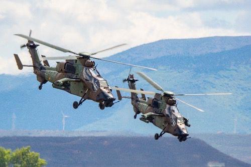 El HA28 "Tigre", operado por el BHELA I, como unidad de combate del ET, aporta una capacidad ofensiva precisa y versátil.
Se emplea en misiones de reconocimiento armado, apoyo aéreo  y escolta, integrándose eficazmente en operaciones conjuntas y combinadas.
#SomostuEjército