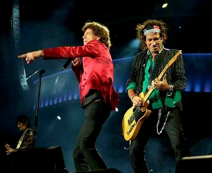 Na današnji dan 2007 
The Rolling Stones održali legendarni koncert u Beogradu 
Imao sam utisak da su bogovi sišli na zemlju..
Da i plakao sam kao kiša 
Ps. A retko plačem..