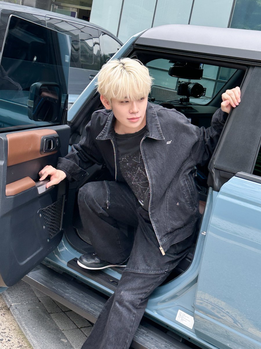 taeraezero's tweet image. WE NEED MORE TAERAE DRIVING CONTENT 🗣️🗣️🗣️🗣️🗣️