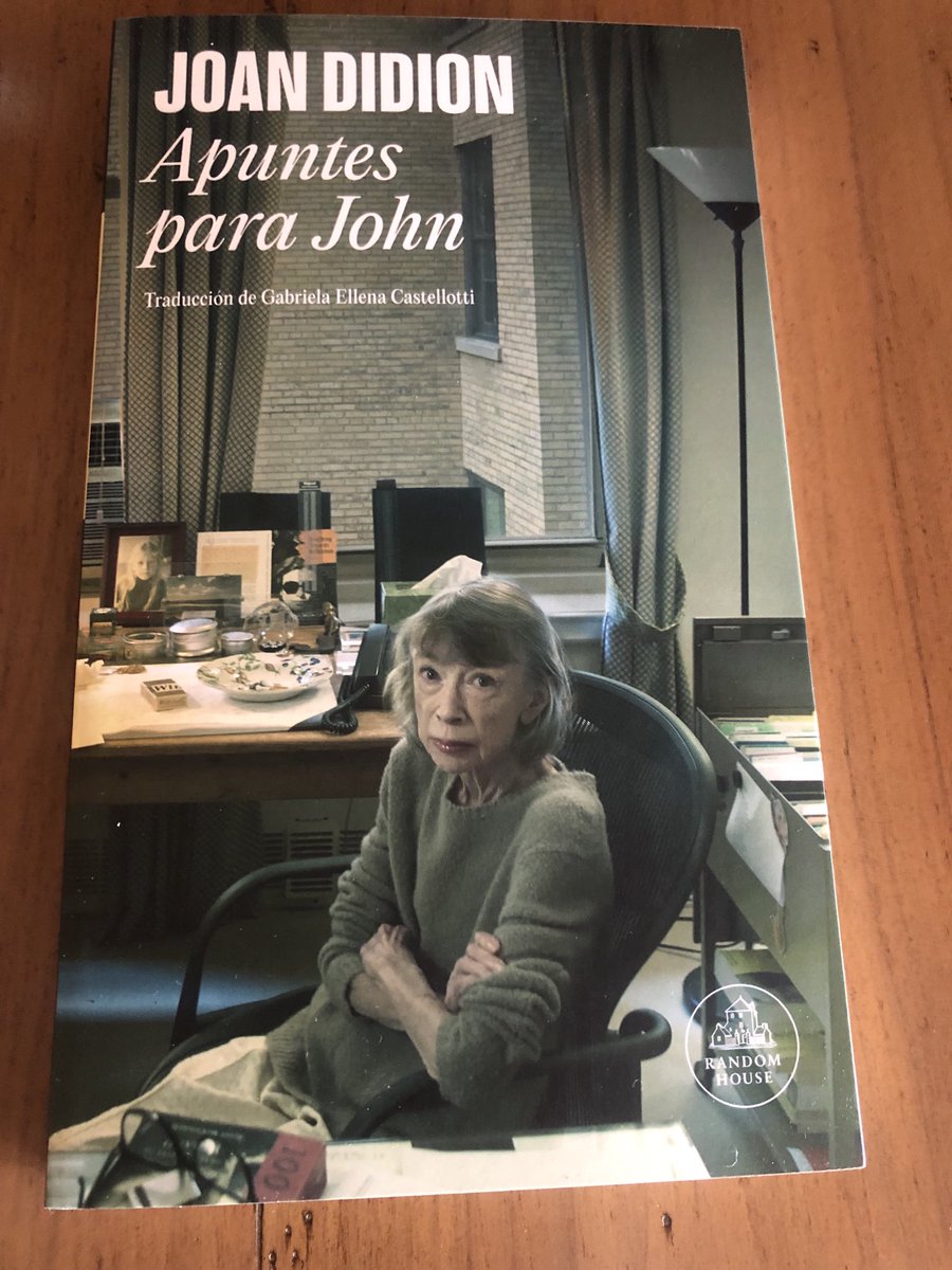 VictoriaCsPla's tweet image. Esta tarde hago fiesta leyendo a Joan Didion, me encanta. En @LibreriaPuertaT
@randomhouse_es
Lúcida y elegante. Y una de las grandes escritoras de nuestro tiempo. Valiente.