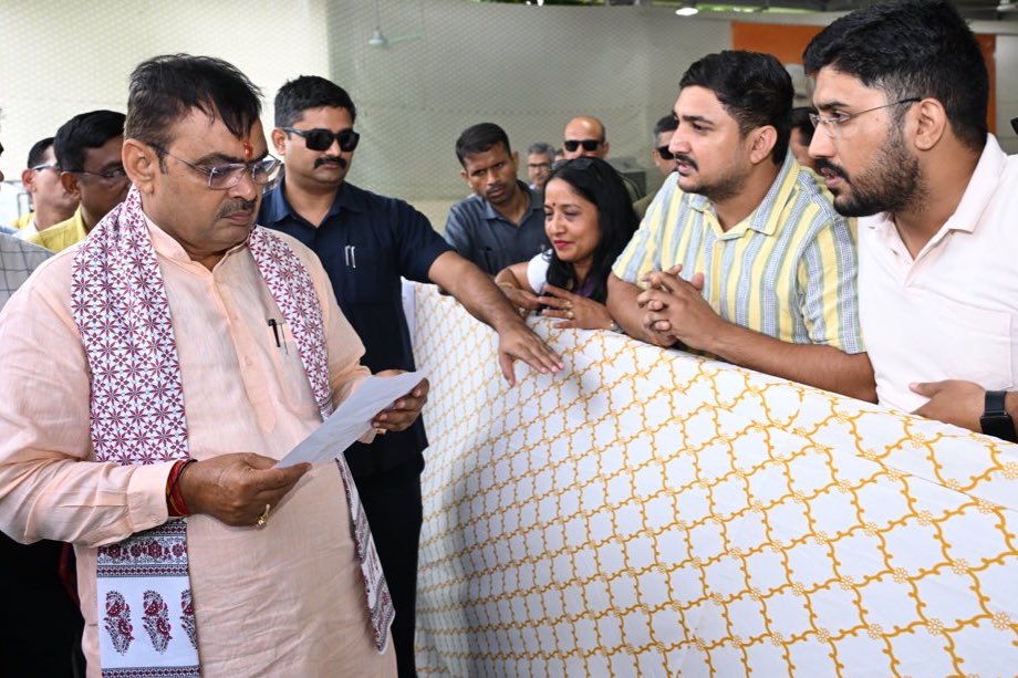 jack09_official's tweet image. आज माननीय मुख्यमंत्री जी @BhajanlalBjp से सामान्य शिक्षा विभाग में नई कंप्यूटर अनुदेशक भर्ती को लेकर कंप्यूटर अनुदेशक साथियों की मांग रखकर जल्द से जल्द नई भर्ती निकालने का निवेदन किया ।।
हमें पूरी उम्मीद है आने वाले दिनों में मुख्यमंत्री जी हमारी मांग को प्रमुखता से संज्ञान…