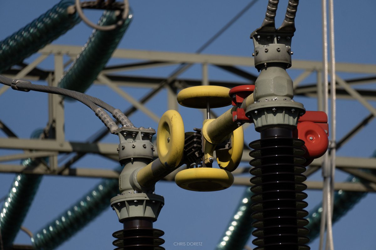 cdoretz's tweet image. Electrical Substation #photography #photooftheday #industrial #industry