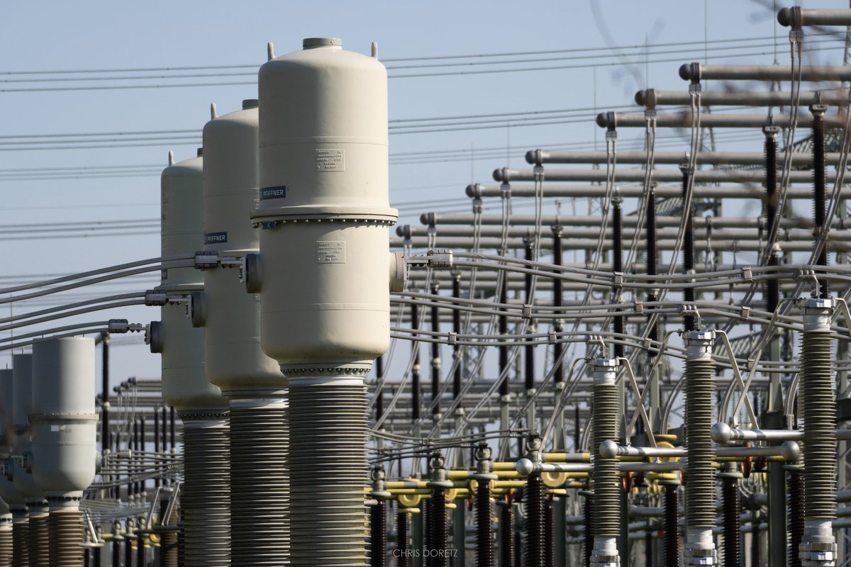 cdoretz's tweet image. Electrical Substation #photography #photooftheday #industrial #industry