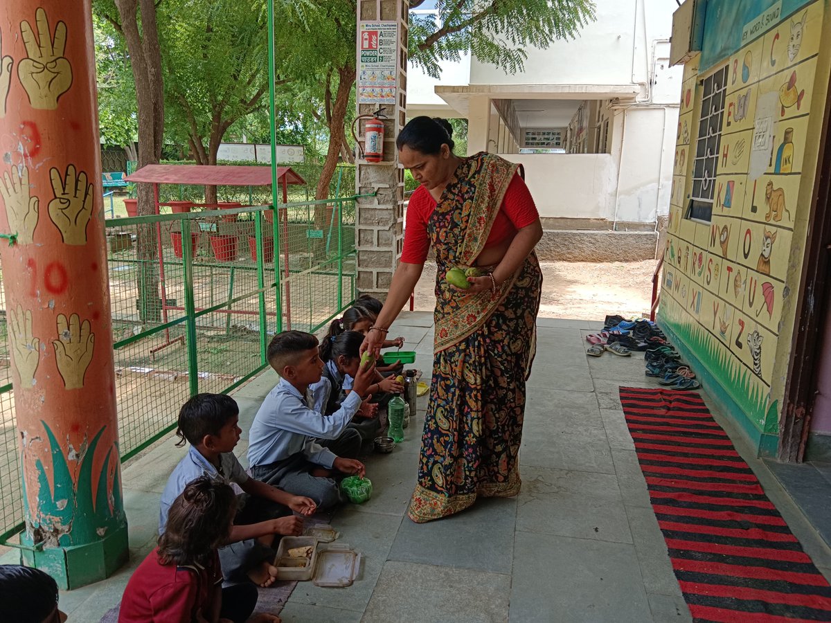 rmkmngo's tweet image. Thank You, Feeding India! 📷
Feeding India by Zomato is providing daily meals to 240 students  at Minu School, Ajmer(A Unit of RMKM Chachiyawas)  under #DailyFeedingProgram &amp;amp; #PoshanToPathshala. 
#FeedingIndia #RMKM #MinuSchool #ChildNutrition  #CWSN #specialneeds