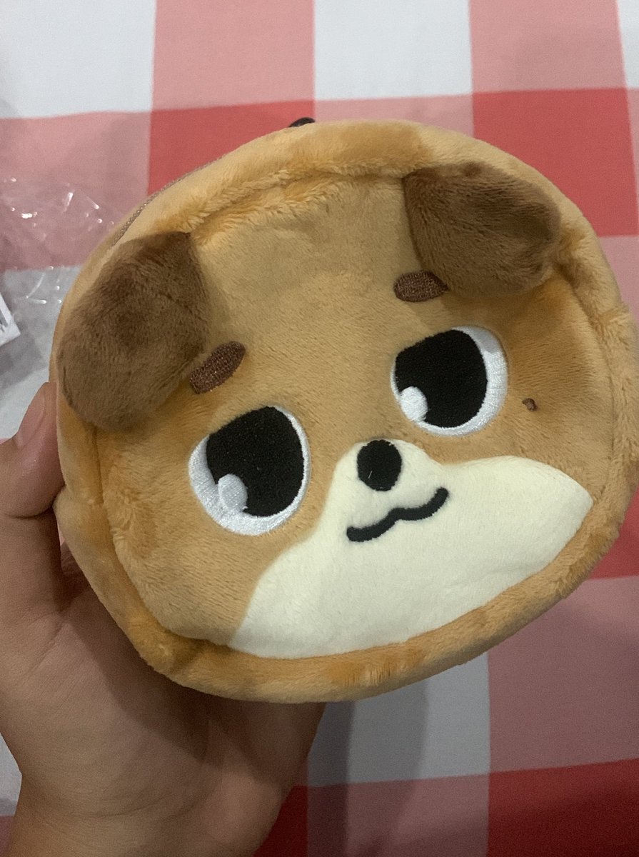 Heh @ jypjapan ini gmna sih produk ga lolos qc gini lu jUALLLLL. INI TELINGA SAMA MATA NYA MALAH KUNCI STANG KIRI SEMUA WOI😭😭😭😭😭😭😭