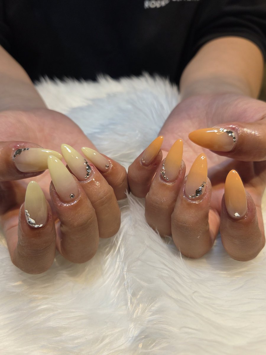 #夏ネイル
 #グラデーションネイル
 #ジェルネイル